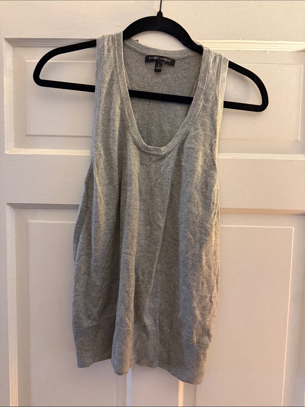 Banana Republic Heather Gray Scoop Neck Tank